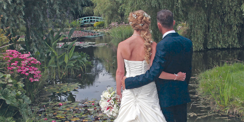 Bennetts Water Gardens couple