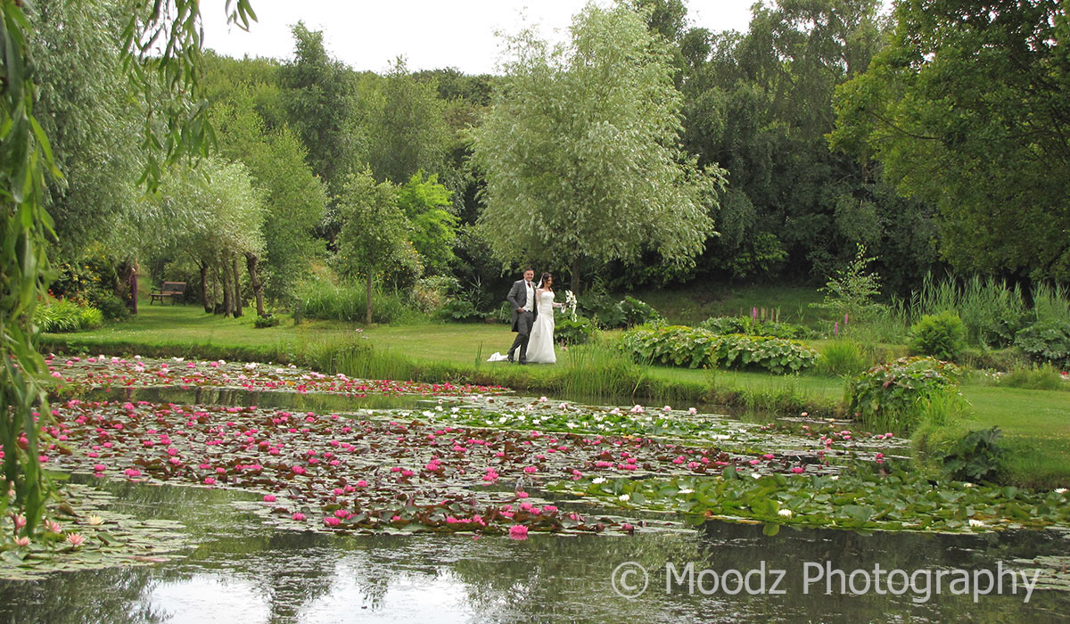 Bennetts Water Gardens couple