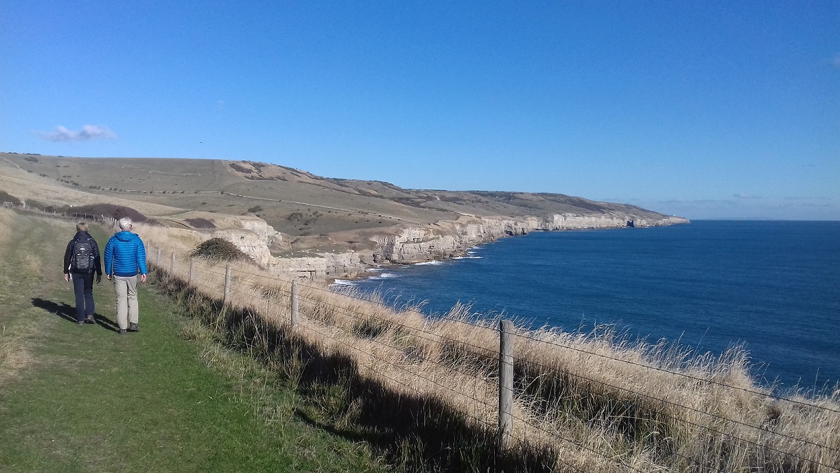 seacombe-cliffs-and-walkers-non-copyright-resized